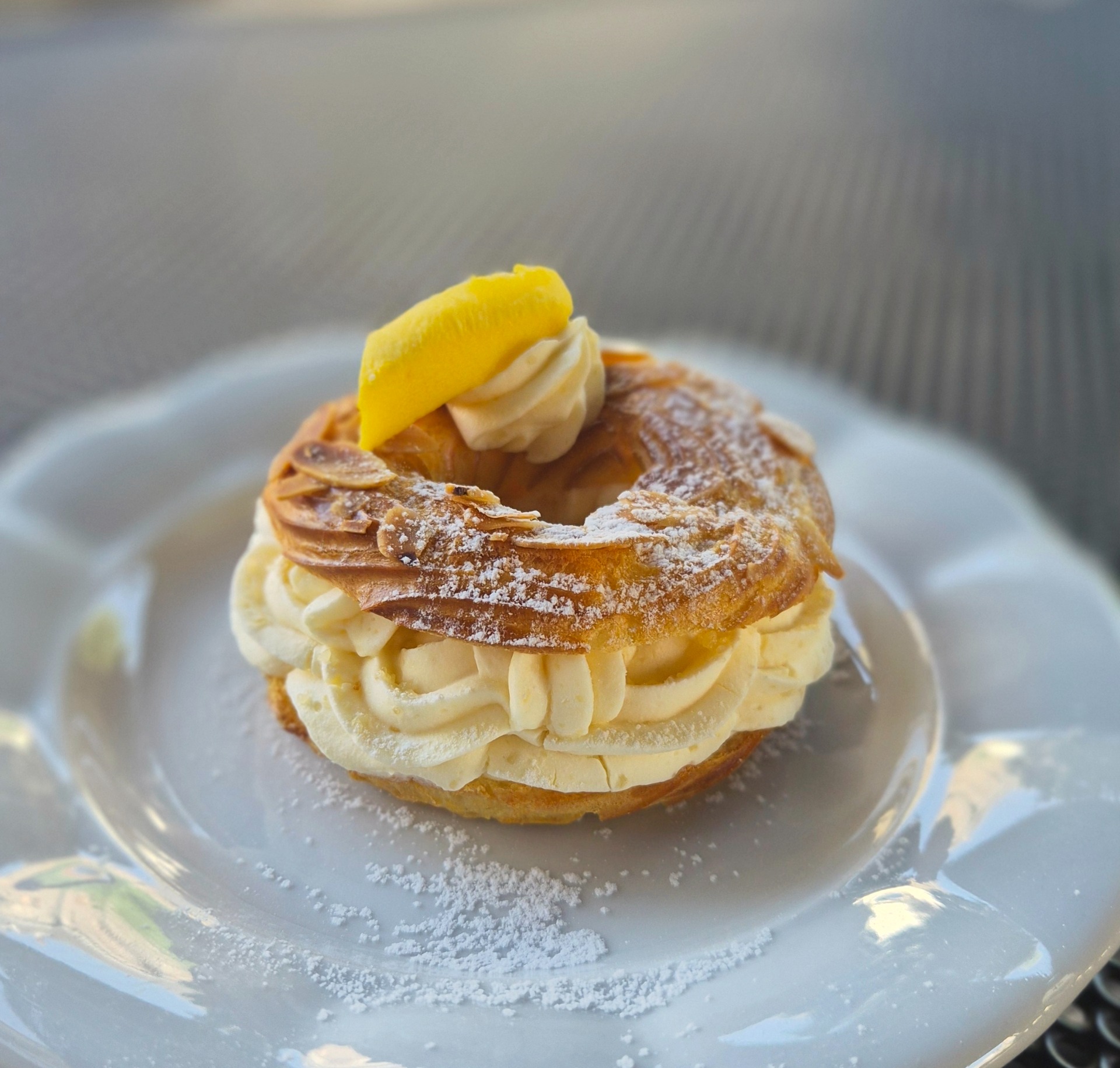 Mangový Paris Brest 